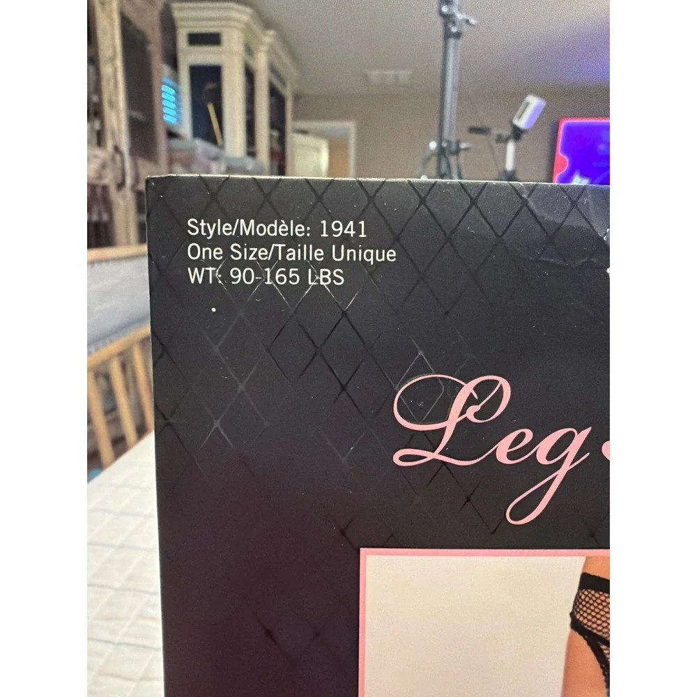 Leg Avenue 1941 Black Fishnet Suspender Hose Scalloped Trim One Size NIB